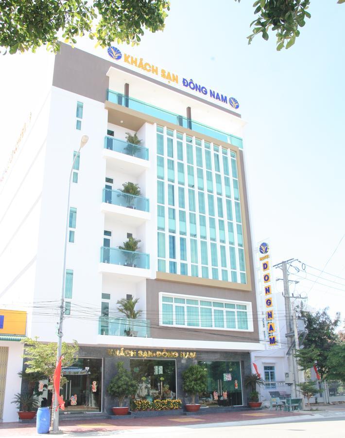 Dong Nam Hotel Phan Rang Buitenkant foto